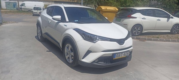 Toyota C-HR 1.8 Hybrid Active (ülésfűtéssel) e-CVT