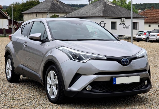 Toyota C-HR 1.8 Hybrid Active (ülésfűtéssel) e-CVT