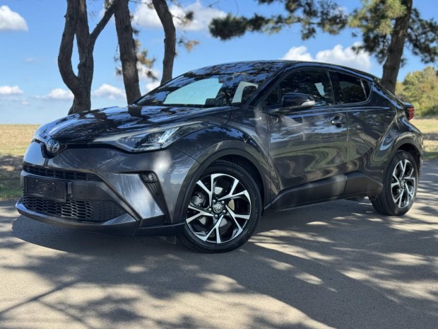 Toyota C-HR 1.8 Hybrid Executive e-CVT Bi-Color...