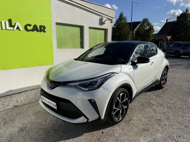 Toyota C-HR 1.8 Hybrid Selection e-CVT Szervizk...