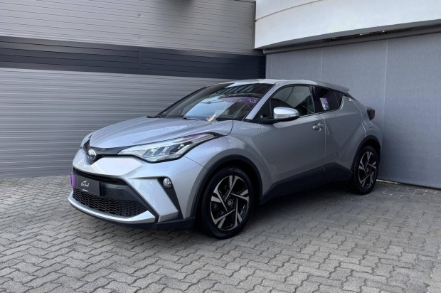 Toyota C-HR 1.8 Hybrid Style e-CVT Garanciával!