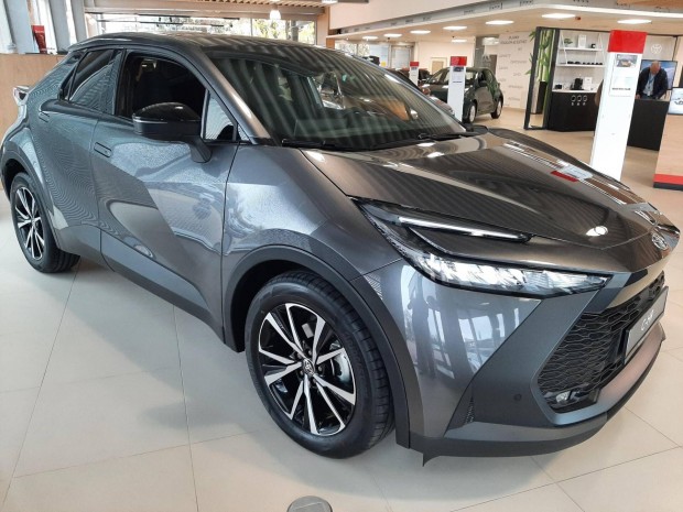 Toyota C-HR 1.8 Hybrid Style e-CVT K�szletr�l!