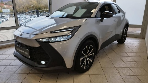 Toyota C-HR 1.8 Hybrid Style e-CVT Magyar
