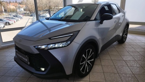 Toyota C-HR 1.8 Hybrid Style e-CVT Magyar