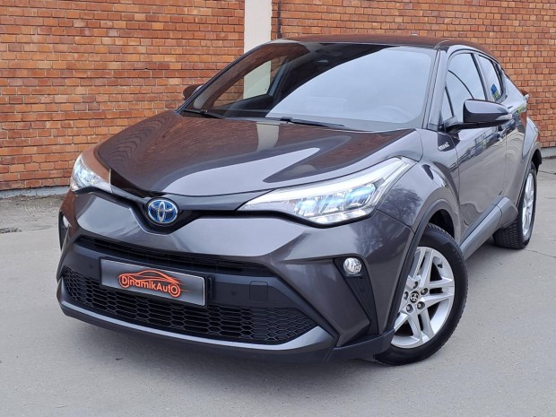 Toyota C-HR 1.8 Hybrid Style e-CVT T�vtart�-LED...