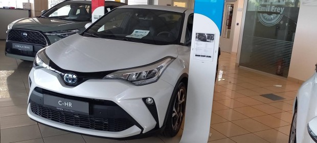 Toyota C-HR 2.0 Hybrid Style e-CVT Kizrlag a...