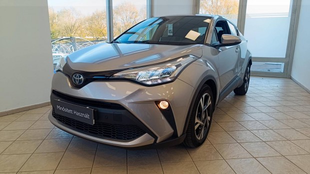 Toyota C-HR 2.0 Hybrid Style e-CVT Magyar
