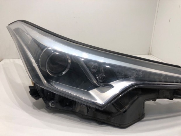 Toyota C-HR Jobb első lámpa, fényszóró 81110-F4030-00