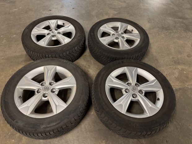 Toyota C-HR alufelni 17 coll, téli gumival, Toyota CHR alufelni