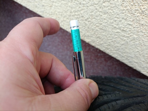 Toyota C-HR gy�ri r17' alufelni garnit�ra t�li gumival 