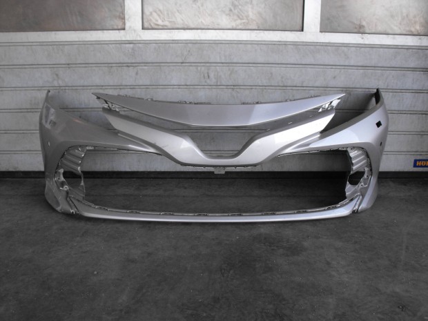 Toyota Camry első lökhárító lökő 2017-2020