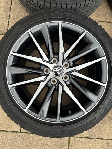 Toyota Camry gyri alufelni 5x114,3 R18