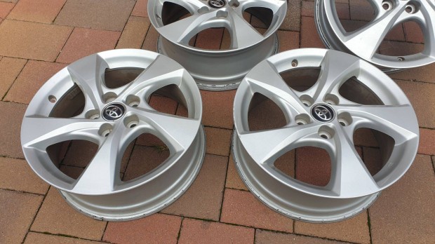 Toyota Chr gy�ri alufelni, felni 17" col, tpms