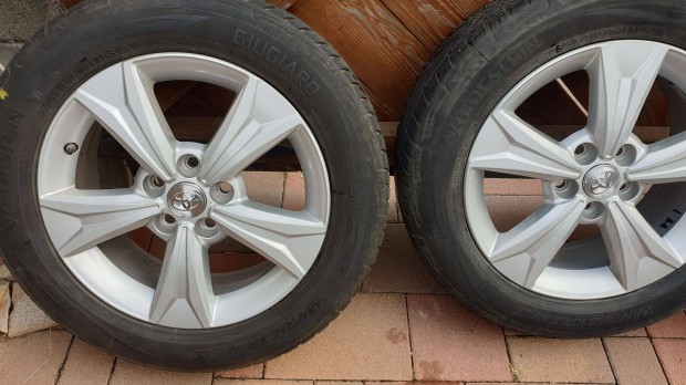 Toyota Chr gyári alufelni ,új tpms, 215/60 R17 téli