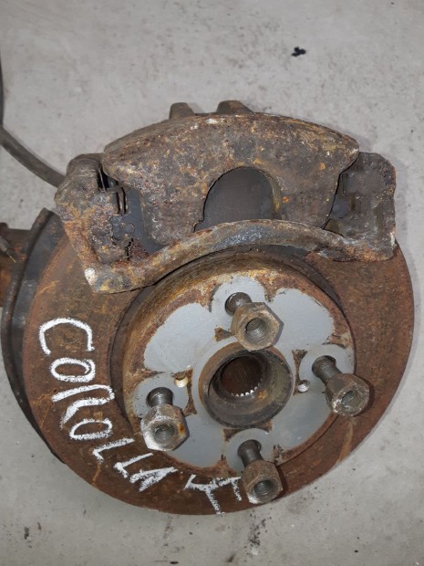 Toyota Corolla 00-06 Jobb Első Csonkállvány Kerékaggyal + Féknyereg +
