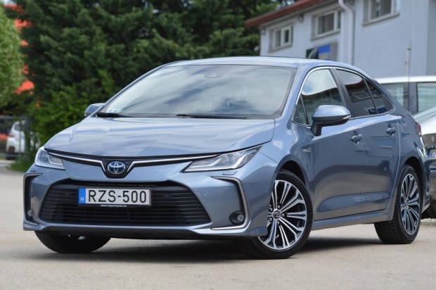 Toyota Corolla 1.2T Comfort Business Magyarorsz...