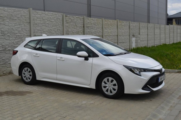 Toyota Corolla 1.2T Comfort Business Magyarorsz...