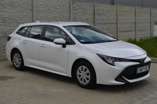 Toyota Corolla 1.2T Comfort Business Magyarorsz...