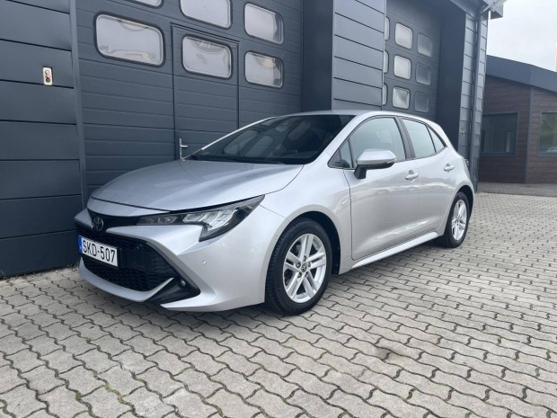 Toyota Corolla 1.2T Comfort Tech Szervizknyv /...