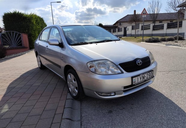 Toyota Corolla 1.4 Linea Sol Klima + Magyarosz�gi