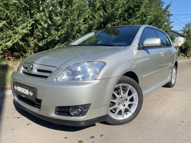 Toyota Corolla 1.4 Sol Plus keveset futott