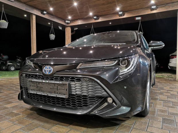 Toyota Corolla 1.8 Hybrid Comfort e-CVT fs r...