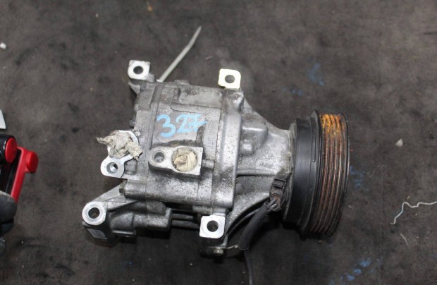 Toyota Corolla 2002 2.0D klímakompresszor (4472206362) (327)