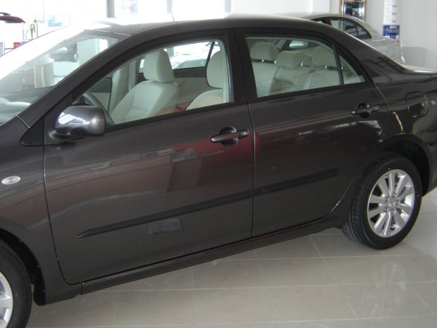 Toyota Corolla 2007-2013 Sedan Ajtvd Dszlc Oldalcsk