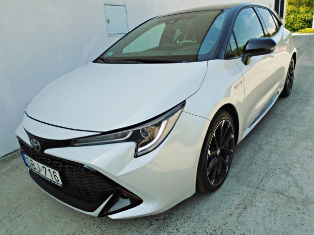 Toyota Corolla 2.0 Hybrid GR-Sport Dynamic e-CV...