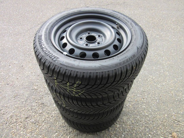Toyota Corolla 5x114,3 aclfelni 205/55 R16 Bridgestone tli gumival