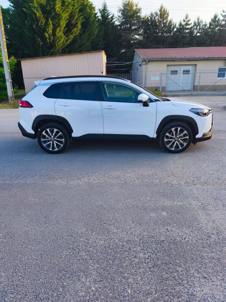 Toyota Corolla Cross 1,8 Hybrid Style+Tech e-CVT, 142LE