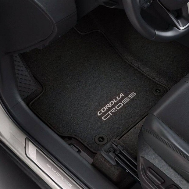 Toyota Corolla Cross gy�ri �j textil sz�nyeg k�szlet 2022-
