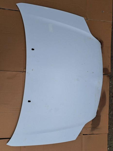 Toyota Corolla E12T gépháztetö
