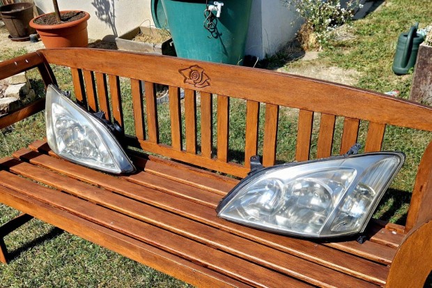 Toyota Corolla E12 2003-2004 gy�ri f�nysz�r�