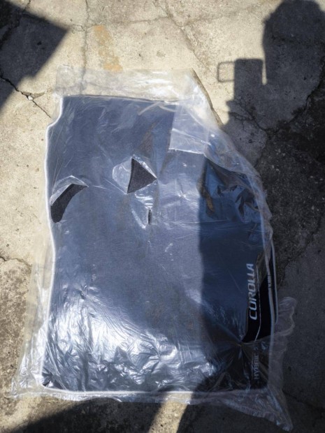 Toyota Corolla E210 (2019-) szőnyeg szett - új, még zacskóban