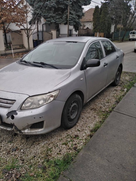 Toyota Corolla E 15 2008-2013 kztt alkatrszek