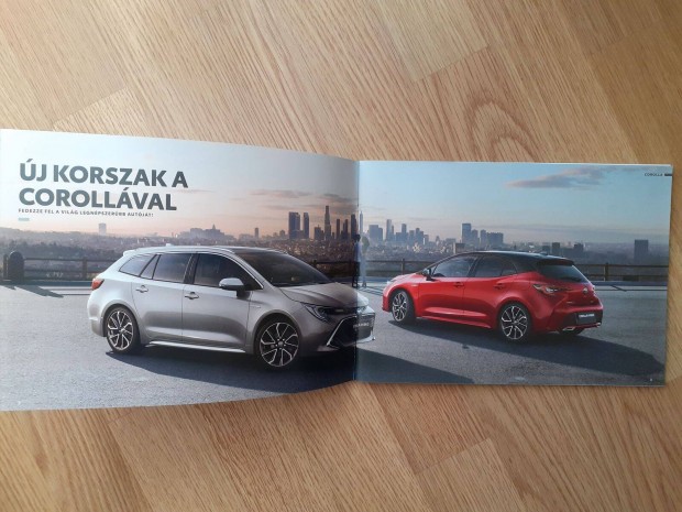 Toyota Corolla Hatchback + Kombi prospektus - 2019, magyar nyelv