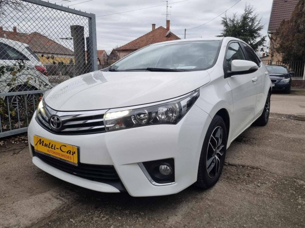 Toyota Corolla Sedan 1.33 Active Végig Toyotáná...