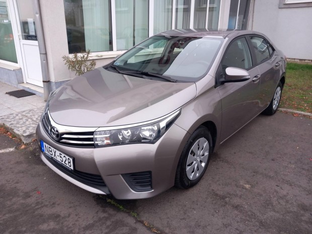 Toyota Corolla Sedan 1.33 Live Magyarorszgi!45...