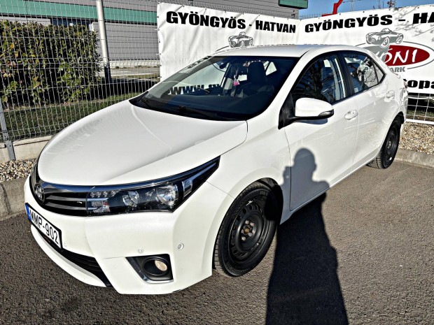 Toyota Corolla Sedan 1.4 D-4D Lounge