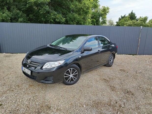 Toyota Corolla Sedan 1.4 D-4D Végig Magyarorszá...