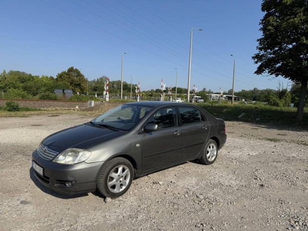 Toyota Corolla Sedan 1.4 Linea Terra