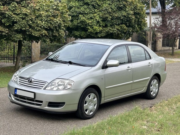 Toyota Corolla Sedan 1.4 Terra Ice Els tulajdo...