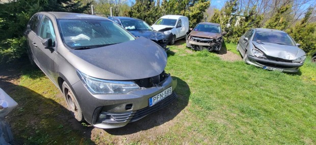 Toyota Corolla Sedan 1.6 Active Comfort 95000km!