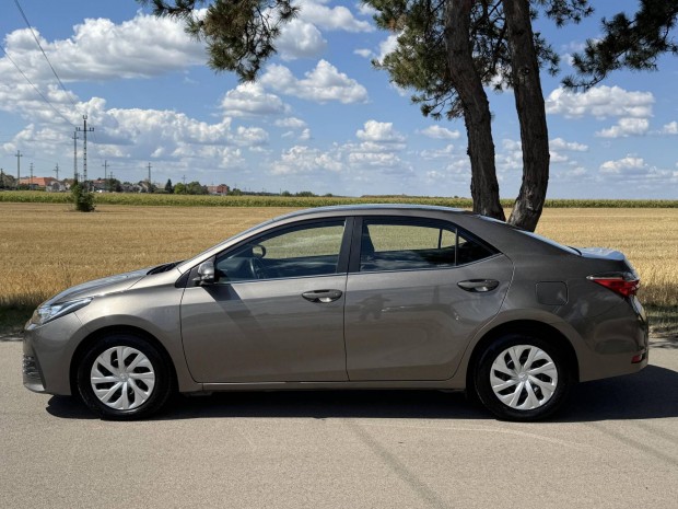 Toyota Corolla Sedan 1.6 Active Comfort Magyaro...