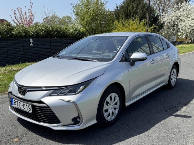 Toyota Corolla Sedan 1.6 Executive 3 Év Garanci...