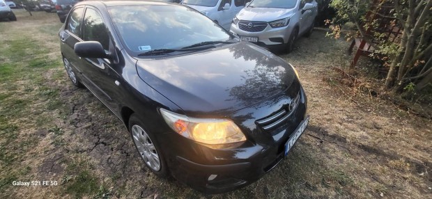 Toyota Corolla Sedan 1.6 Luna Indul!
