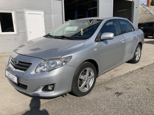 Toyota Corolla Sedan 1.6 Sol Klíma! Légzsákok!...
