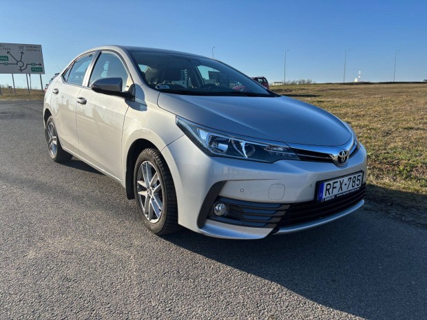 Toyota Corolla Sedan 1,6 classic, új állapotú, 1 tulaj, 47300 km