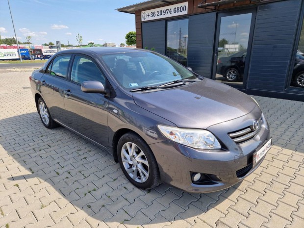 Toyota Corolla Sedan 2.0 D-4D Sol